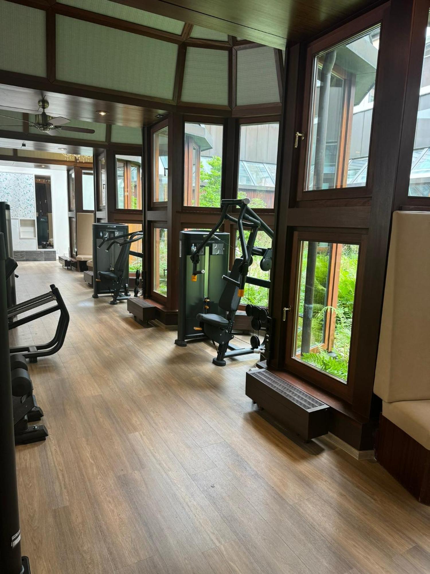 Mokni's Palais Hotel&SPA Bad Wildbad Bagian luar foto