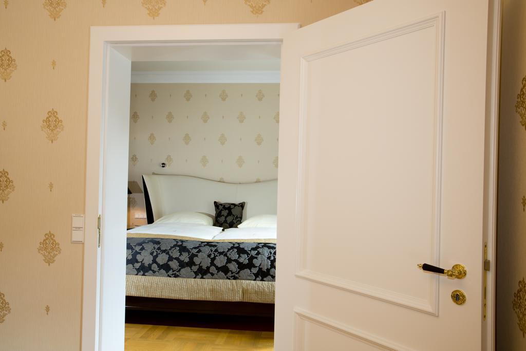 Mokni's Palais Hotel&SPA Bad Wildbad Ruang foto