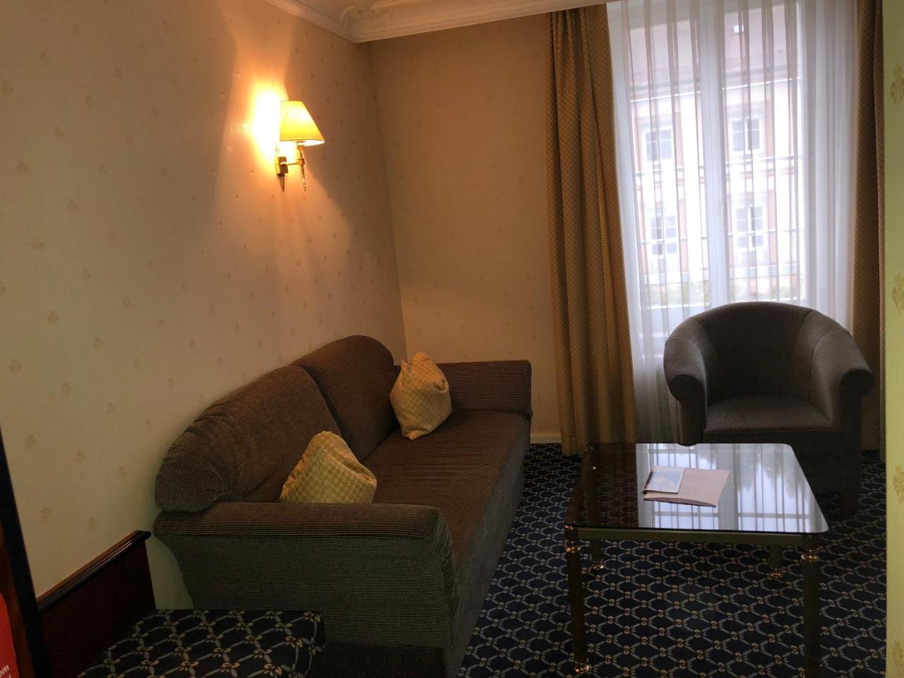Mokni's Palais Hotel&SPA Bad Wildbad Bagian luar foto
